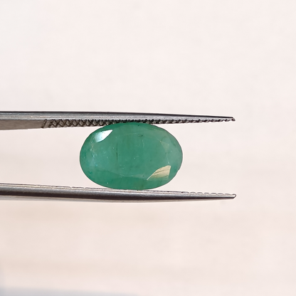 Emerald (Panna) - 3.85 Carats