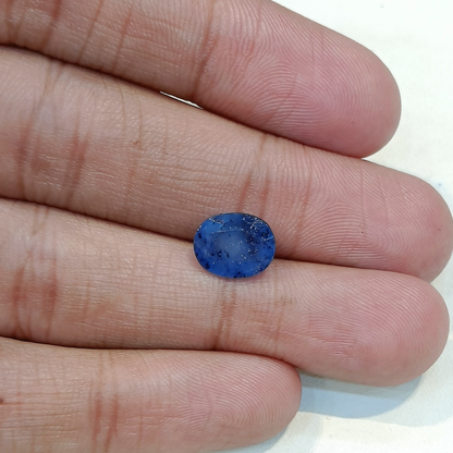 Blue Sapphire - 3.86 Carats