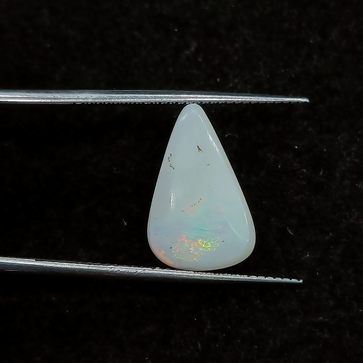 White Opal - 4.20 Carats